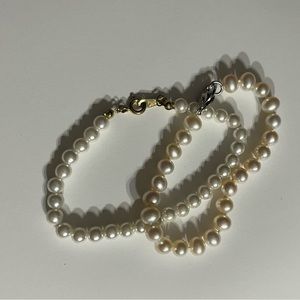 Custom pearl bracelets